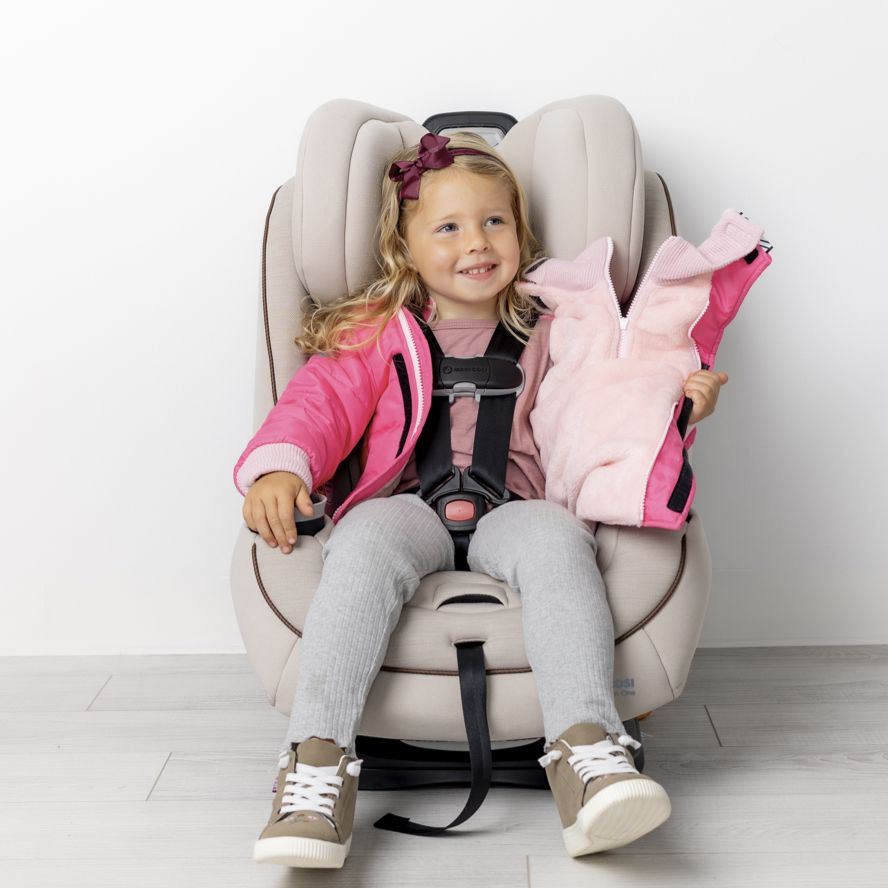 Are Puffy Coats Dangerous in Car Seats?